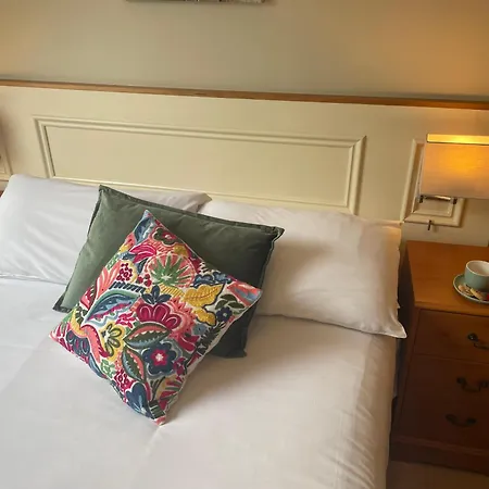 Bed & Breakfast Ashfield House Failte Ireland Approved